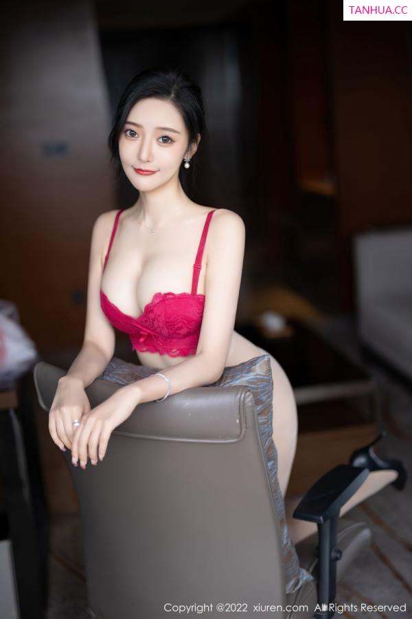 王馨瑶  [XiuRen]高清写真图 2022.05.05 No.4963 王馨瑶yanni第56张图片